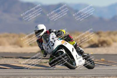 media/Dec-07-2025-CVMA (Sun) [[3e7d2de5dc]]/Race 9-Formula UL Shootout/